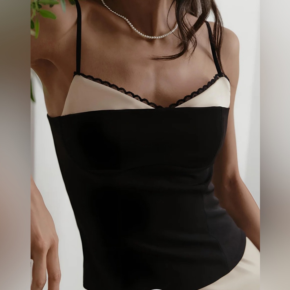 Lace trim cami top